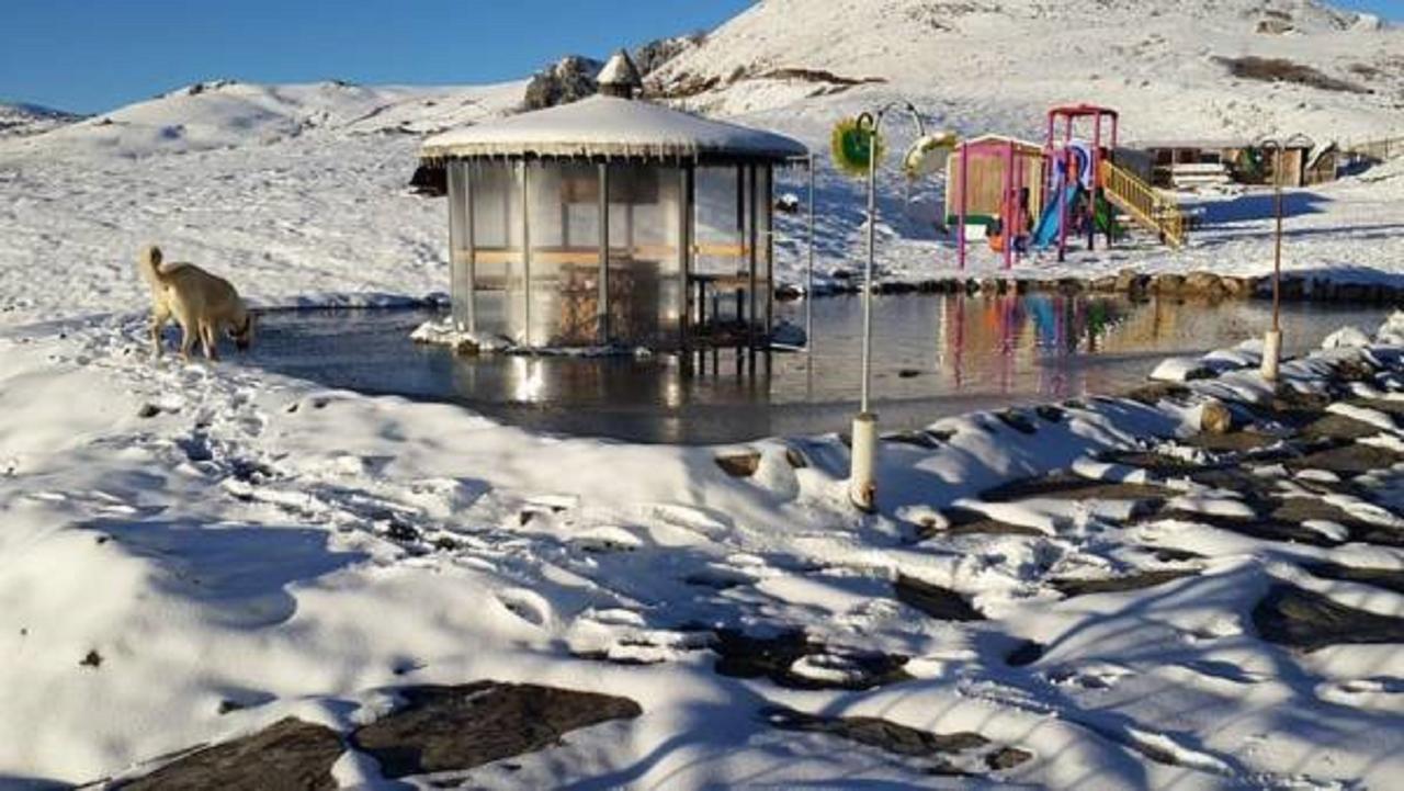 Aymeydani Hotel Caykara Buitenkant foto